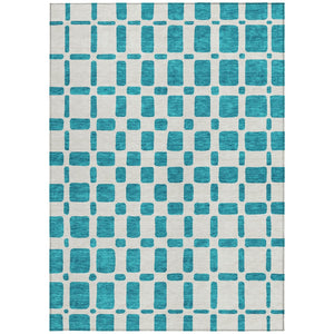 Homeroots 3' Artichoke Green Geometric Indoor Outdoor Area Rug - Stylish, Washable, And Durable For Any Space 8' X 10' Polyester 591150