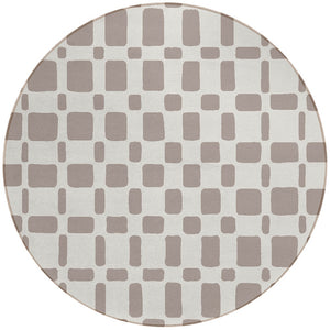 Homeroots 3' Artichoke Green Geometric Indoor Outdoor Area Rug - Stylish, Washable, And Durable For Any Space 8' Round Polyester 591155