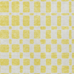 Homeroots 3' Artichoke Green Geometric Indoor Outdoor Area Rug - Stylish, Washable, And Durable For Any Space 5' X 8' Polyester 591166