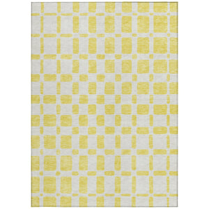 Homeroots 3' Artichoke Green Geometric Indoor Outdoor Area Rug - Stylish, Washable, And Durable For Any Space 8' X 10' Polyester 591168
