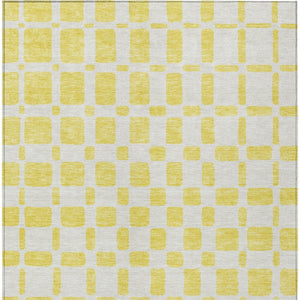 Homeroots 3' Artichoke Green Geometric Indoor Outdoor Area Rug - Stylish, Washable, And Durable For Any Space 9' X 12' Polyester 591169