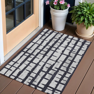 Homeroots 3' Stylish Artichoke Green & Gray Striped Washable Area Rug For Indoor And Outdoor Spaces 3' X 5' Polyester 591177