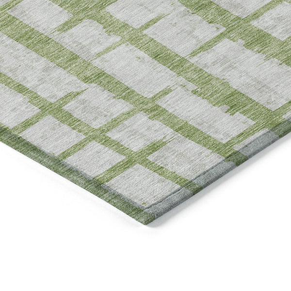 Homeroots 3' Stylish Artichoke Green & Gray Striped Washable Area Rug For Indoor And Outdoor Spaces 5' X 8' Polyester 591196