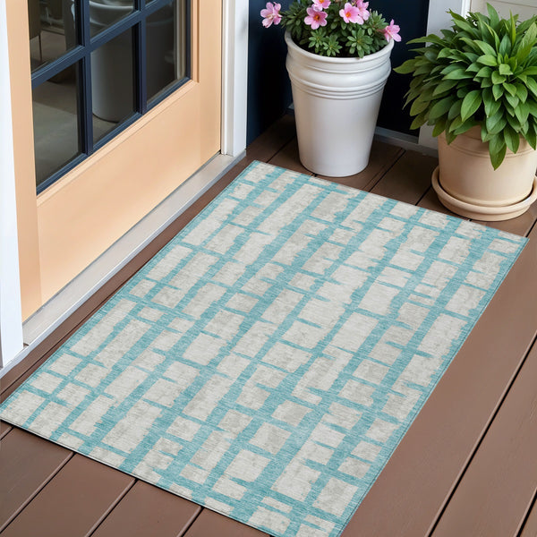 Homeroots 3' Stylish Artichoke Green & Gray Striped Washable Area Rug For Indoor And Outdoor Spaces 3' X 5' Polyester 591237