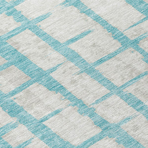 Homeroots 3' Stylish Artichoke Green & Gray Striped Washable Area Rug For Indoor And Outdoor Spaces 8' Round Polyester 591239