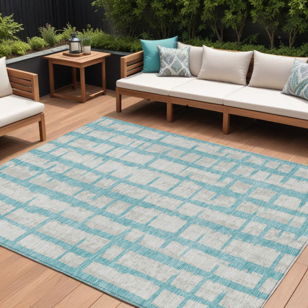 Homeroots 3' Stylish Artichoke Green & Gray Striped Washable Area Rug For Indoor And Outdoor Spaces 9' X 12' Polyester 591241