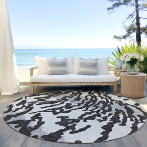 Homeroots 3' Artichoke Green Beige Ivory Animal Print Washable Indoor Outdoor Area Rug For Stylish Spaces 8' Round Polyester 591257