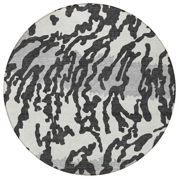 Homeroots 3' Artichoke Green Beige Ivory Animal Print Washable Indoor Outdoor Area Rug For Stylish Spaces 8' Round Polyester 591257