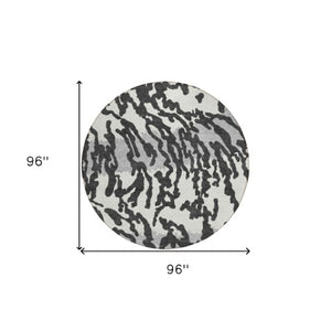 Homeroots 3' Artichoke Green Beige Ivory Animal Print Washable Indoor Outdoor Area Rug For Stylish Spaces 8' Round Polyester 591257