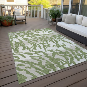 Homeroots 3' Artichoke Green Beige Ivory Animal Print Washable Indoor Outdoor Area Rug For Stylish Spaces 9' X 12' Polyester 591271