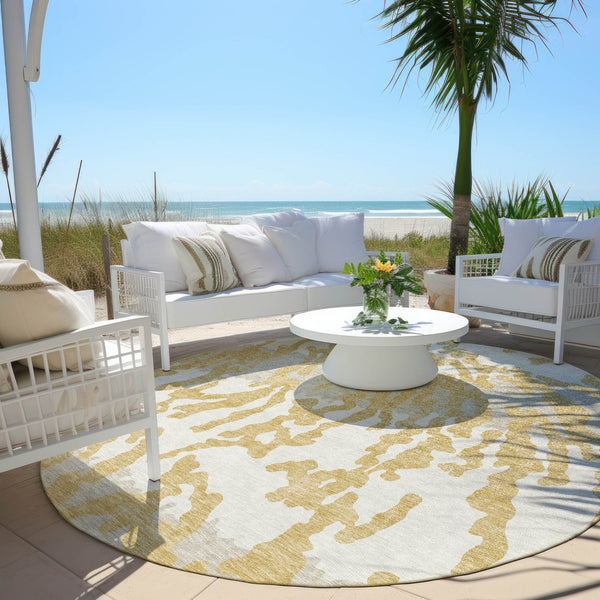 Homeroots 3' Artichoke Green Beige Ivory Animal Print Washable Indoor Outdoor Area Rug For Stylish Spaces 8' Round Polyester 591275