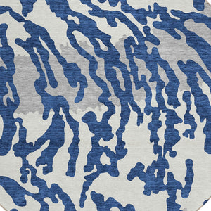 Homeroots 3' Artichoke Green Beige Ivory Animal Print Washable Indoor Outdoor Area Rug For Stylish Spaces 8' Round Polyester 591293