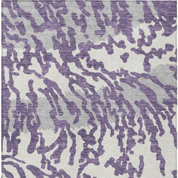 Homeroots 3' Artichoke Green Beige Ivory Animal Print Washable Indoor Outdoor Area Rug For Stylish Spaces 5' X 8' Polyester 591304