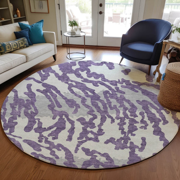 Homeroots 3' Artichoke Green Beige Ivory Animal Print Washable Indoor Outdoor Area Rug For Stylish Spaces 8' Round Polyester 591305