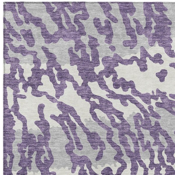 Homeroots 3' Artichoke Green Beige Ivory Animal Print Washable Indoor Outdoor Area Rug For Stylish Spaces 9' X 12' Polyester 591307