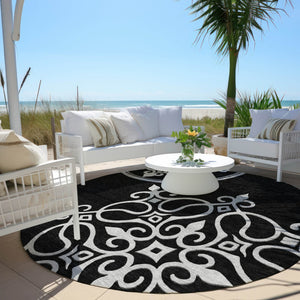 HomeRoots 5' Classic Floral Medallion Indoor/Outdoor Area Rug - Washable, Durable, and Stylish Design for Every Space 8' Round 591335