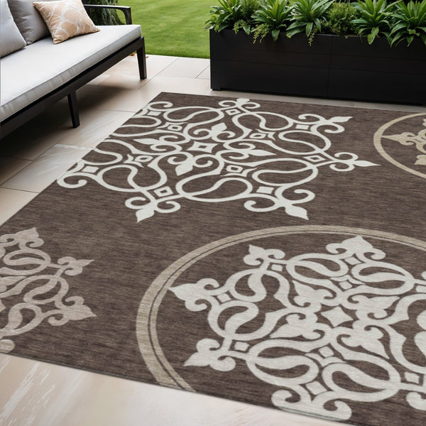 HomeRoots 5' Floral Medallion Area Rug in Chocolate, Beige & Ivory - Washable, Durable for Indoor/Outdoor Use 5' X 8' 591340