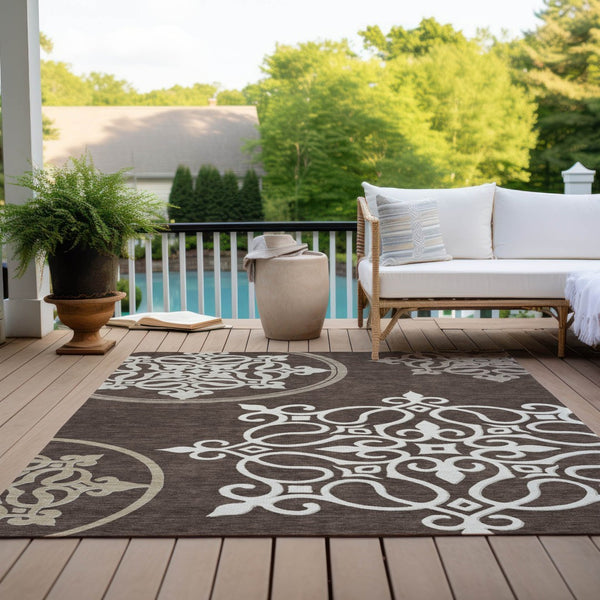 HomeRoots 5' Floral Medallion Area Rug in Chocolate, Beige & Ivory - Washable, Durable for Indoor/Outdoor Use 5' X 8' 591340