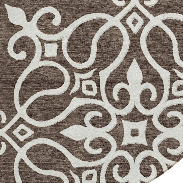 HomeRoots 5' Floral Medallion Area Rug in Chocolate, Beige & Ivory - Washable, Durable for Indoor/Outdoor Use 8' Round 591341