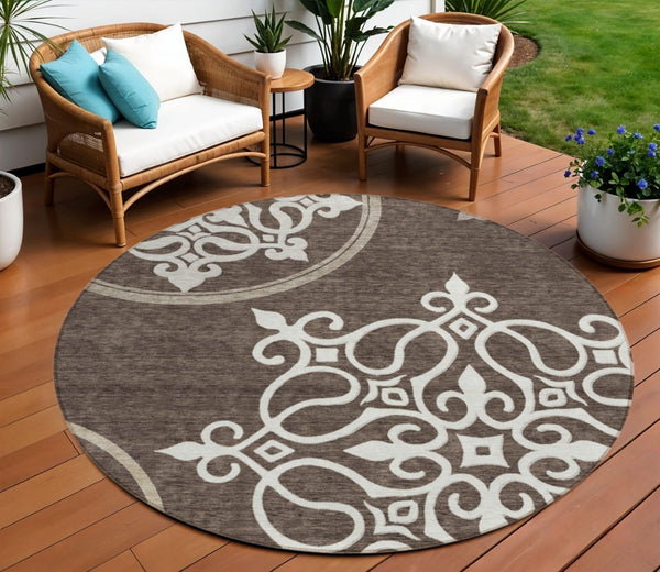 HomeRoots 5' Floral Medallion Area Rug in Chocolate, Beige & Ivory - Washable, Durable for Indoor/Outdoor Use 8' Round 591341