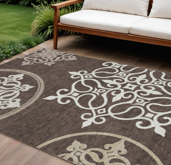 HomeRoots 5' Floral Medallion Area Rug in Chocolate, Beige & Ivory - Washable, Durable for Indoor/Outdoor Use 8' X 10' 591342