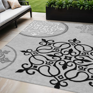 HomeRoots 5' Gray Black and White Floral Medallion Indoor Outdoor Rug - Durable, Washable, Stylish Comfort 5' X 8' 591352