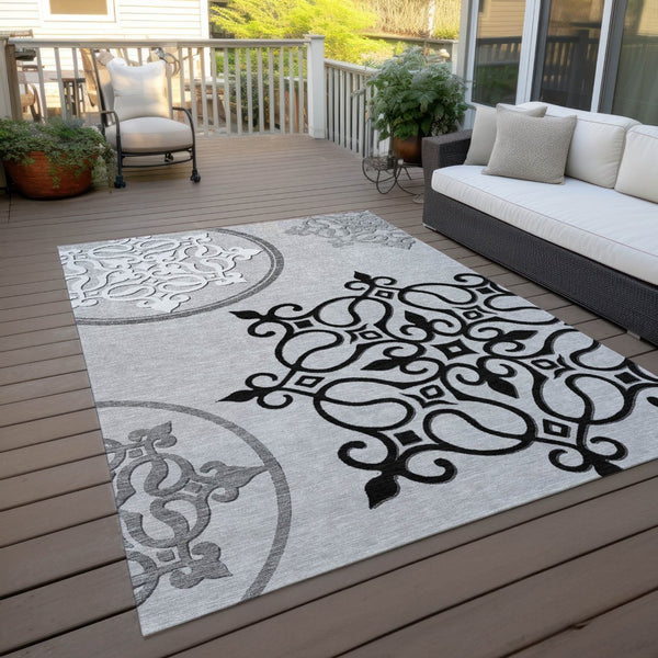 HomeRoots 5' Gray Black and White Floral Medallion Indoor Outdoor Rug - Durable, Washable, Stylish Comfort 5' X 8' 591352