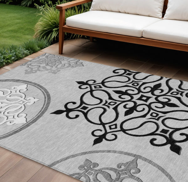 HomeRoots 5' Gray Black and White Floral Medallion Indoor Outdoor Rug - Durable, Washable, Stylish Comfort 9' X 12' 591355
