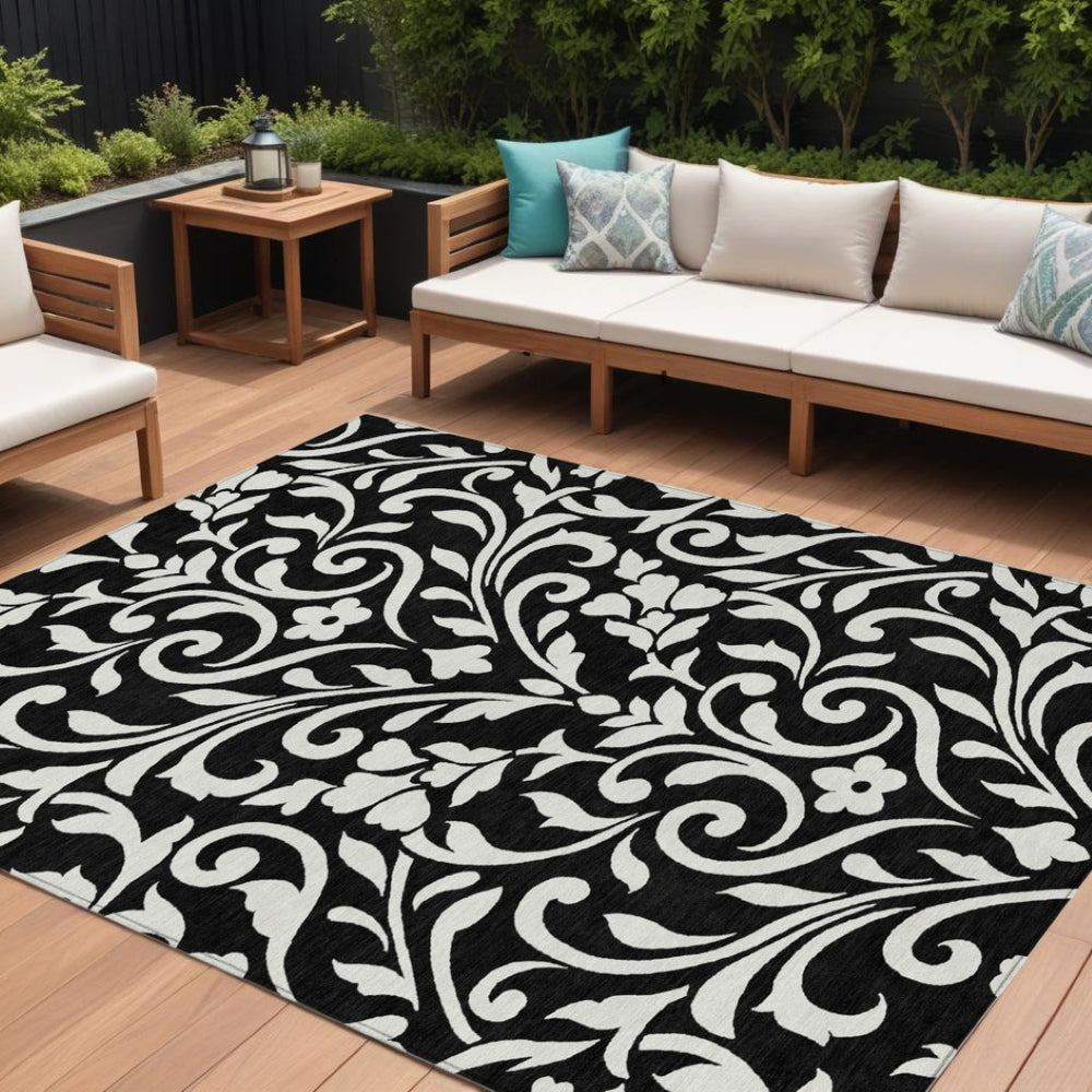 HomeRoots 9' Black and Ivory Floral Area Rug - Durable, Washable Design for Indoor and Outdoor High-Traffic Spaces 9' X 12' 591421