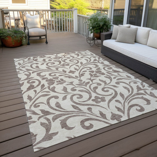 Homeroots 3' Artichoke Green Floral Indoor Outdoor Area Rug - Stylish, Washable, Stain Resistant, Durable Design 8' X 10' Polyester 591498