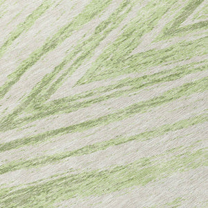 Homeroots 3' Artichoke Green And Gray Abstract Washable Area Rug For Indoor And Outdoor Spaces, Durable Design 8' Round Polyester 591503