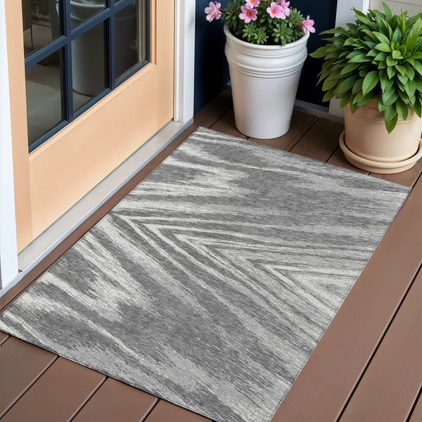 Homeroots 3' Artichoke Green And Gray Abstract Washable Area Rug For Indoor And Outdoor Spaces, Durable Design 3' X 5' Polyester 591531