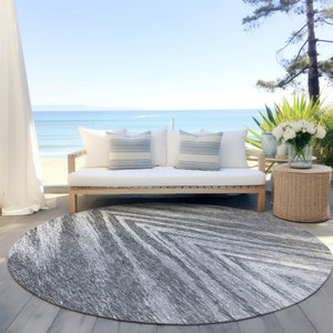 Homeroots 3' Artichoke Green And Gray Abstract Washable Area Rug For Indoor And Outdoor Spaces, Durable Design 8' Round Polyester 591533