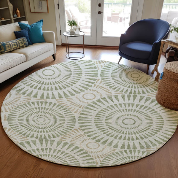 Homeroots 3' Artichoke Green Brown Beige Geometric Washable Indoor Outdoor Area Rug For Stylish Spaces 8' Round Polyester 591581