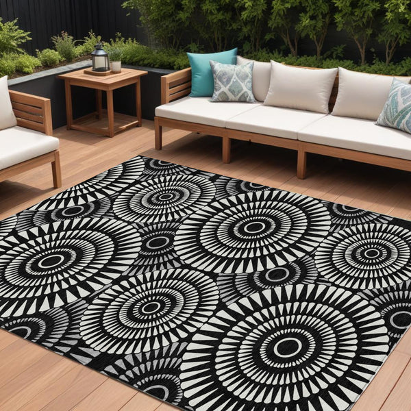 Homeroots 3' Artichoke Green Brown Beige Geometric Washable Indoor Outdoor Area Rug For Stylish Spaces 8' X 10' Polyester 591588