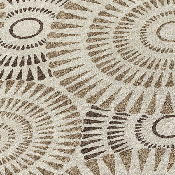 Homeroots 3' Artichoke Green Brown Beige Geometric Washable Indoor Outdoor Area Rug For Stylish Spaces 8' Round Polyester 591593