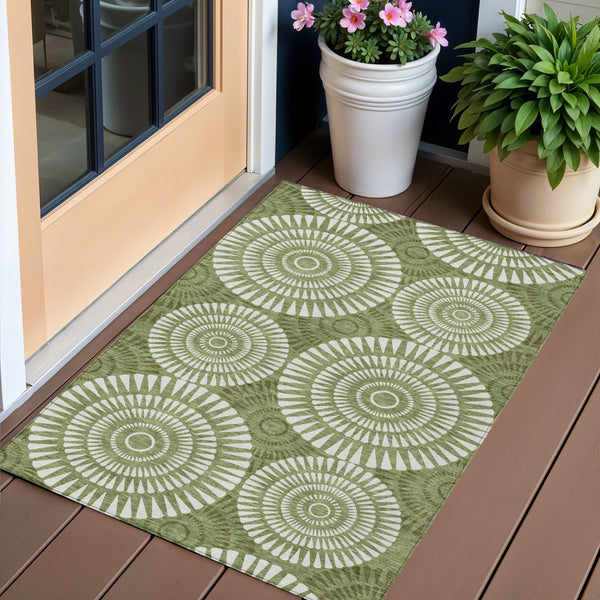 Homeroots 3' Artichoke Green Brown Beige Geometric Washable Indoor Outdoor Area Rug For Stylish Spaces 3' X 5' Polyester 591609