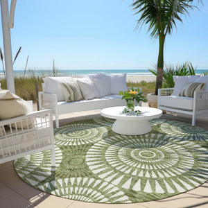 Homeroots 3' Artichoke Green Brown Beige Geometric Washable Indoor Outdoor Area Rug For Stylish Spaces 8' Round Polyester 591611