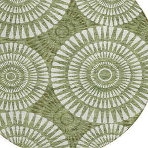 Homeroots 3' Artichoke Green Brown Beige Geometric Washable Indoor Outdoor Area Rug For Stylish Spaces 8' Round Polyester 591611
