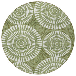 Homeroots 3' Artichoke Green Brown Beige Geometric Washable Indoor Outdoor Area Rug For Stylish Spaces 8' Round Polyester 591611
