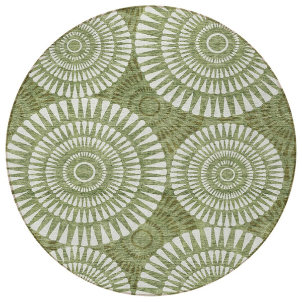 Homeroots 3' Artichoke Green Brown Beige Geometric Washable Indoor Outdoor Area Rug For Stylish Spaces 8' Round Polyester 591611