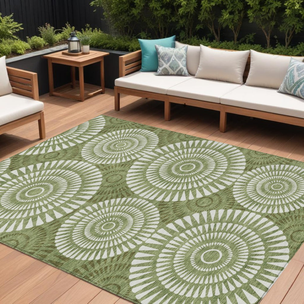 HomeRoots 5' Green and Ivory Geometric Area Rug - Durable, Washable Design for Indoor and Outdoor Spaces 10' X 14' 591614