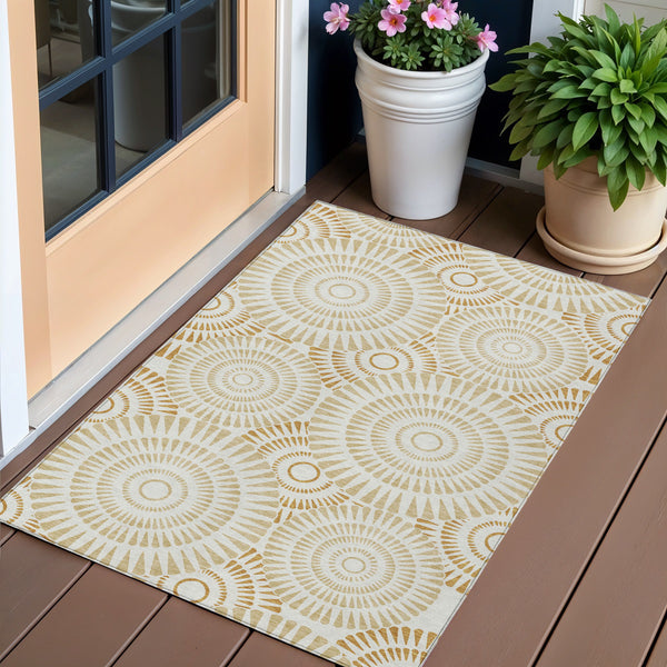 Homeroots 3' Artichoke Green Brown Beige Geometric Washable Indoor Outdoor Area Rug For Stylish Spaces 3' X 5' Polyester 591615