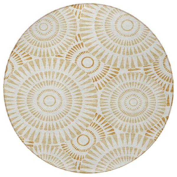 Homeroots 3' Artichoke Green Brown Beige Geometric Washable Indoor Outdoor Area Rug For Stylish Spaces 8' Round Polyester 591617