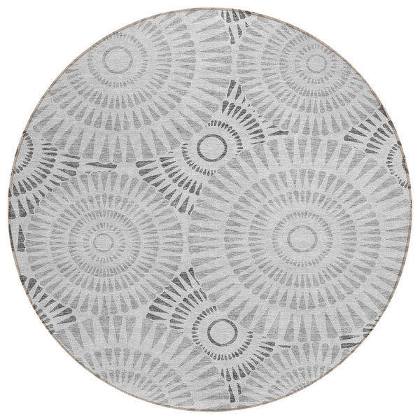 HomeRoots 5' Versatile Gray and Dark Gray Geometric Area Rug for Indoor and Outdoor Spaces - Machine Washable! 8' Round 591623