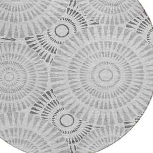 Homeroots 3' Artichoke Green Brown Beige Geometric Washable Indoor Outdoor Area Rug For Stylish Spaces 8' Round Polyester 591623