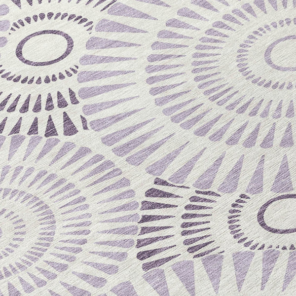 Homeroots 3' Artichoke Green Brown Beige Geometric Washable Indoor Outdoor Area Rug For Stylish Spaces 8' Round Polyester 591635