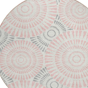 Homeroots 3' Artichoke Green Brown Beige Geometric Washable Indoor Outdoor Area Rug For Stylish Spaces 8' Round Polyester 591641