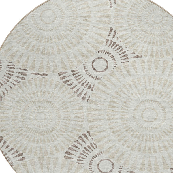 Homeroots 3' Artichoke Green Brown Beige Geometric Washable Indoor Outdoor Area Rug For Stylish Spaces 8' Round Polyester 591653