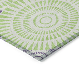 Homeroots 3' Artichoke Green Brown Beige Geometric Washable Indoor Outdoor Area Rug For Stylish Spaces 5' X 8' Polyester 591658